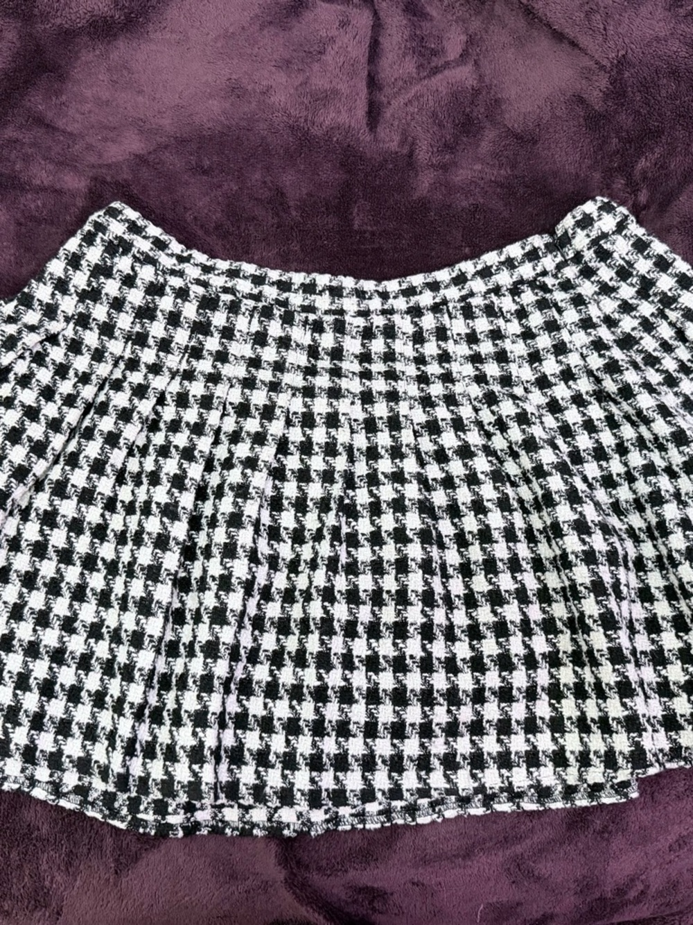 ELOQUII 18 Black & White Houndstooth Pleated Skirt - Classic Women's Skirt